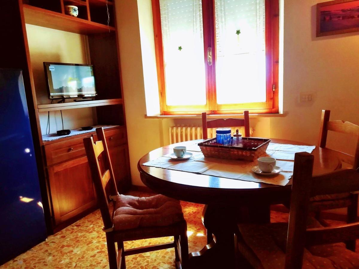 Finestra Sulla Val D'Orcia Apartment San Quirico d'Orcia Bagian luar foto